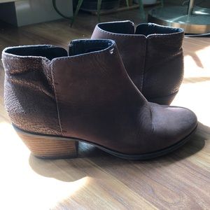Clarks booties